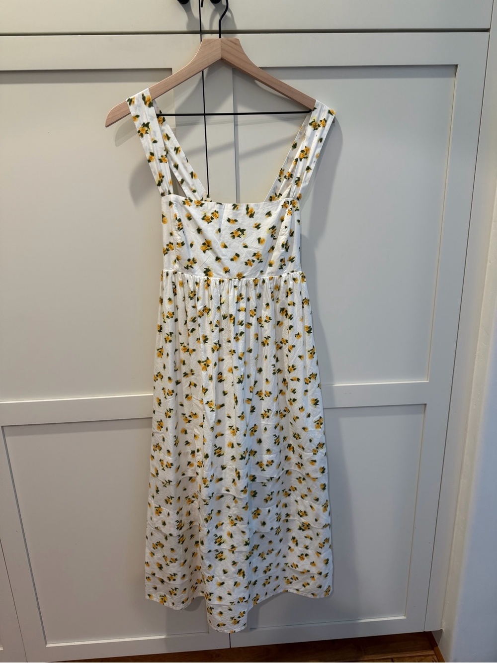 J Crew Squareneck Midi Dress
Budding Rose Print
Size 6 Petite Womens - Picture 4 of 6